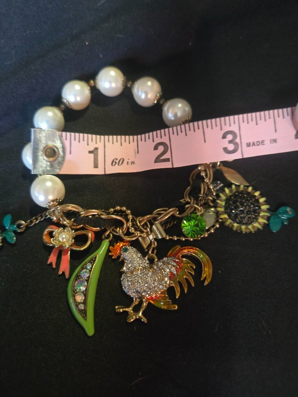 Betsey Johnson Faux Pearl Rooster Charm Bracelet – NWOT - Picture 7 of 8